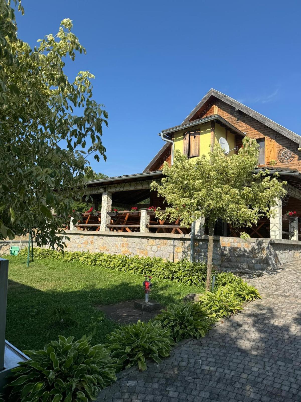 Forest Camp Despotovac Exteriér fotografie